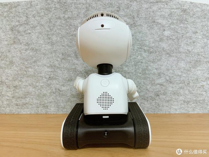 萤石智能儿童陪伴机器人RK2 不止是监控，更是孩子的成长伙伴